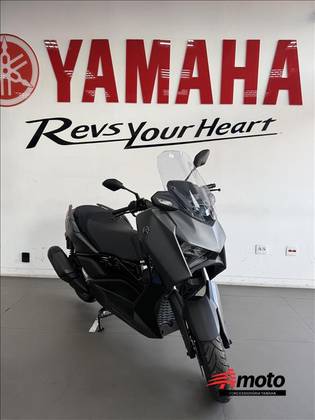 YAMAHA XMAX 300 CONNECTED ABS YAMAHA XMAX 300 CONNECTED ABS